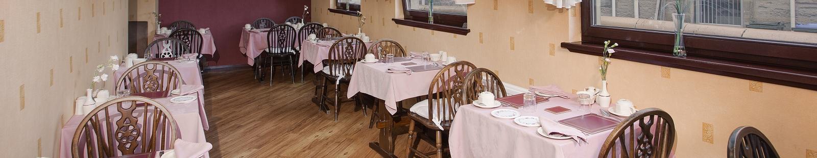 Dining-Area-Albert-Villa